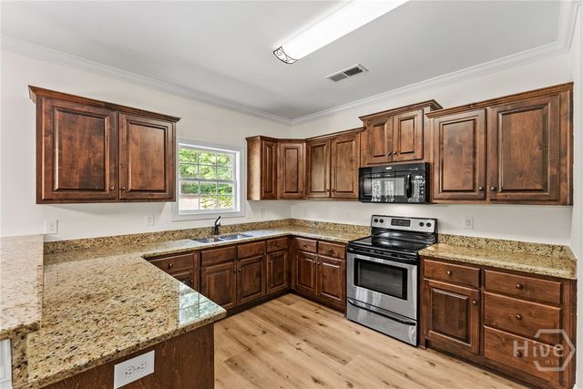 3142 Whitlow Creek Dr, Bishop, GA 30621