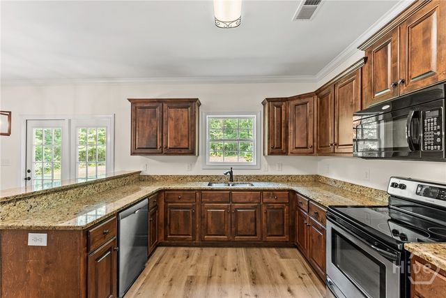 3142 Whitlow Creek Dr, Bishop, GA 30621