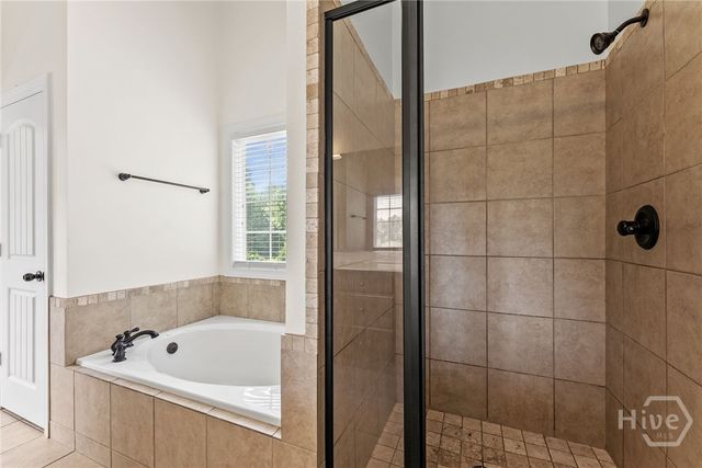 3142 Whitlow Creek Dr, Bishop, GA 30621