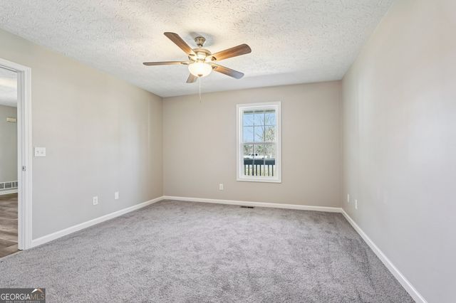 35 Ravenwood Drive, Rockmart, GA 30153