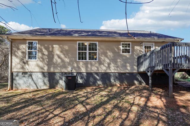 35 Ravenwood Drive, Rockmart, GA 30153