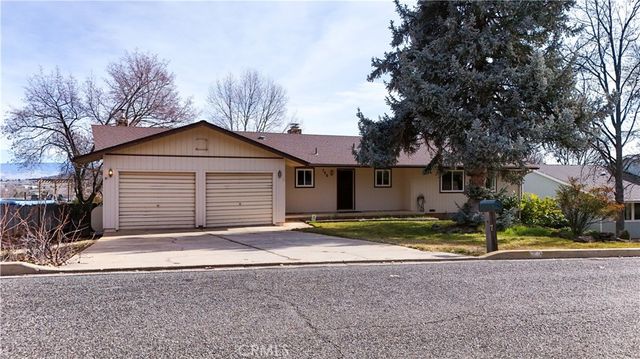 748 Meadowlark Ln., Yreka, CA 96097