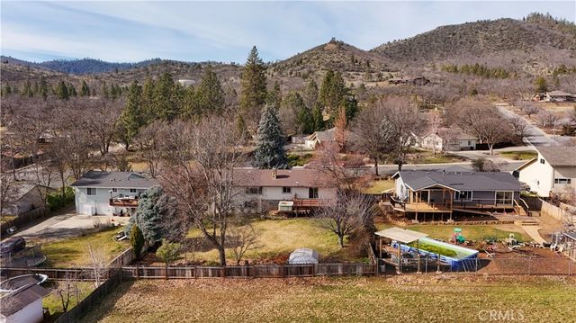 748 Meadowlark Ln., Yreka, CA 96097