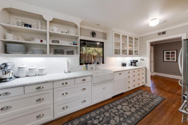 917 Fallen Leaf Way, Sacramento, CA 95864