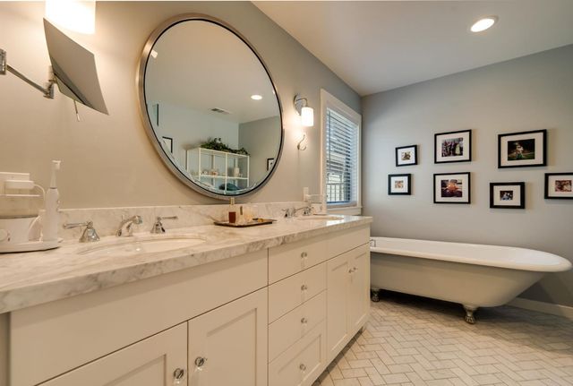 917 Fallen Leaf Way, Sacramento, CA 95864