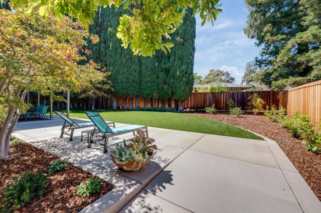 917 Fallen Leaf Way, Sacramento, CA 95864