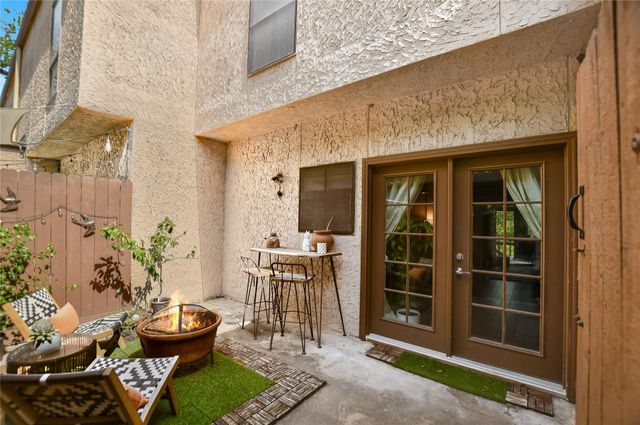 3601 Las Colinas DR B, Austin, TX 78731