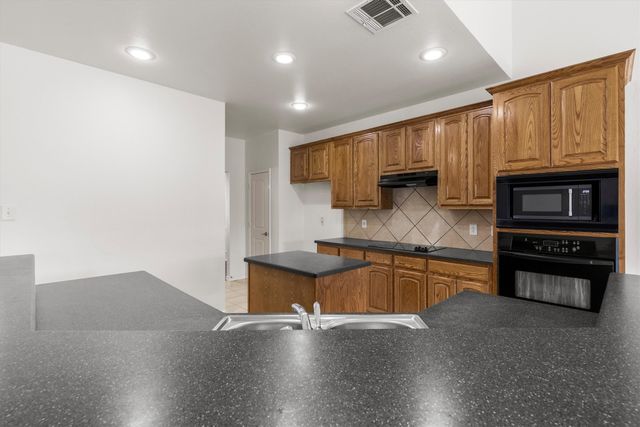 701 Setting Sun Trail, Mckinney, TX 75069