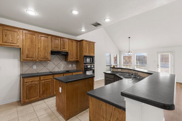 701 Setting Sun Trail, Mckinney, TX 75069