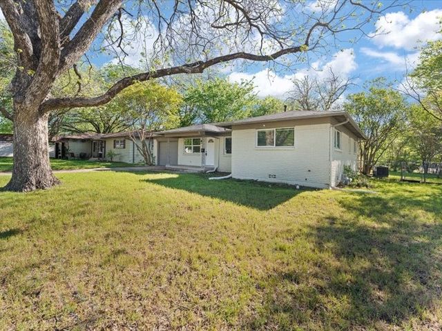 5200 Mcquade Street, Haltom City, TX 76117
