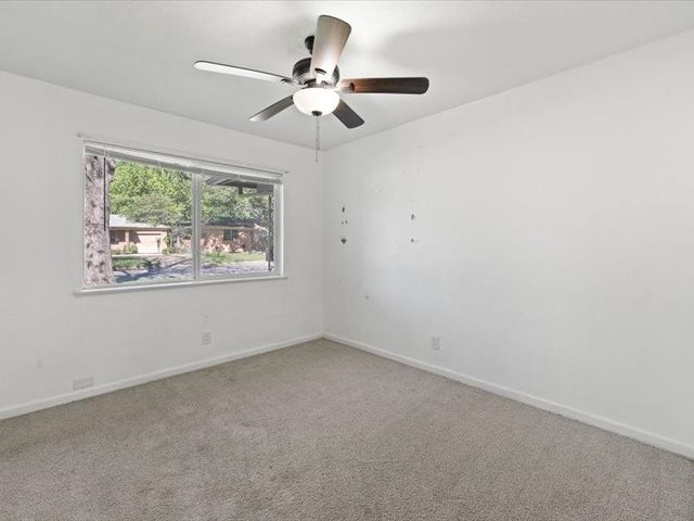 5200 Mcquade Street, Haltom City, TX 76117
