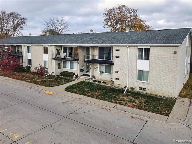 8497 Kennedy Circle 7, Warren, MI 48093