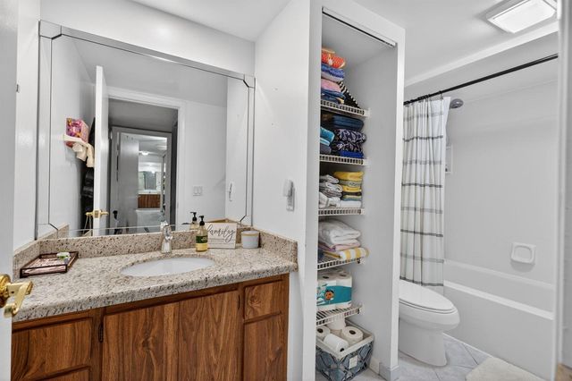 527 5th Terrace, Palm Beach Gardens, FL 33418