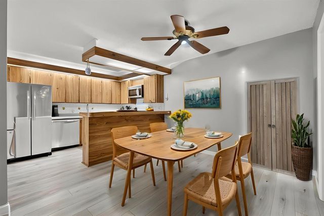 527 5th Terrace, Palm Beach Gardens, FL 33418