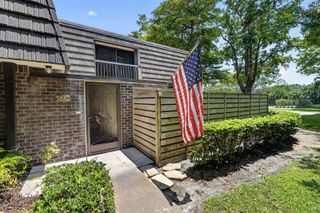 527 5th Terrace, Palm Beach Gardens, FL 33418
