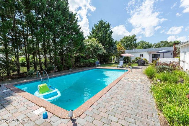 23 Lark Lane, Brick, NJ 08724