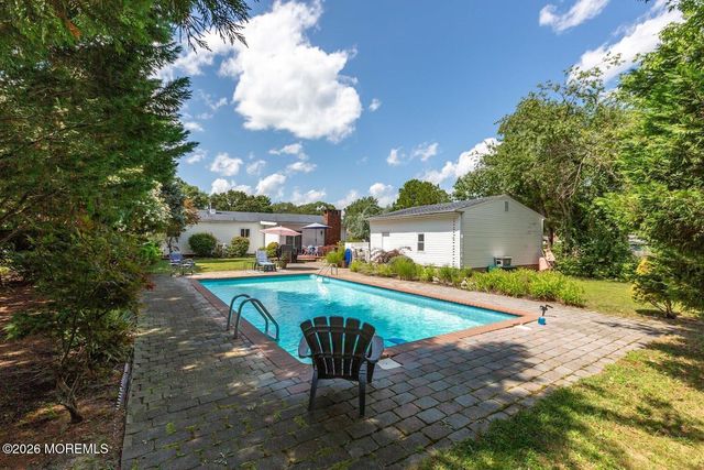 23 Lark Lane, Brick, NJ 08724