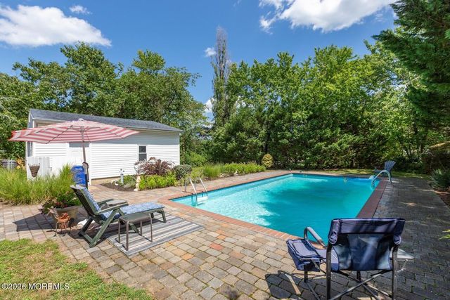 23 Lark Lane, Brick, NJ 08724