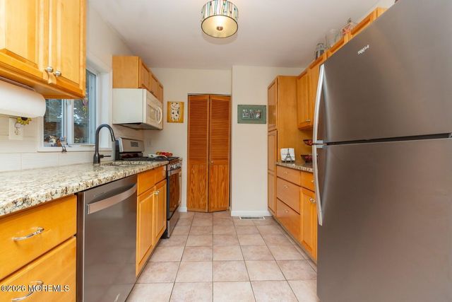 23 Lark Lane, Brick, NJ 08724
