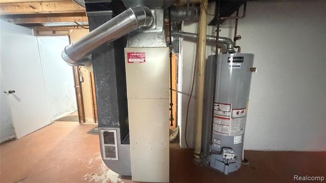 5802 Northfield Parkway, Troy, MI 48098