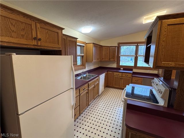 12942 Ravenna Road, Chardon, OH 44024