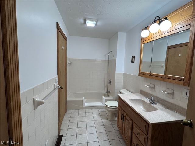 12942 Ravenna Road, Chardon, OH 44024