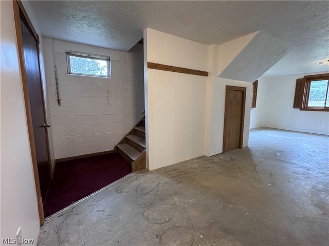 12942 Ravenna Road, Chardon, OH 44024