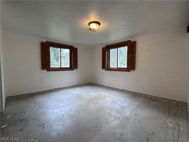 12942 Ravenna Road, Chardon, OH 44024