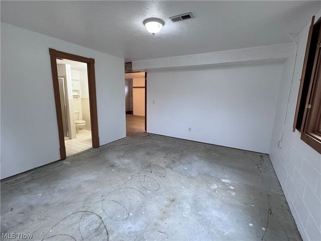 12942 Ravenna Road, Chardon, OH 44024