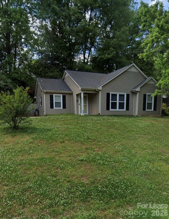 221 Auten Circle, Mount Holly, NC 28120