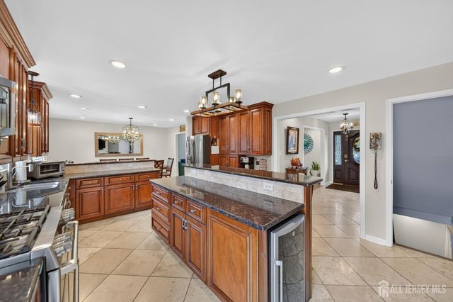416 Vail Court, South Plainfield, NJ 07080