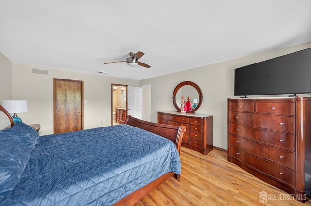 416 Vail Court, South Plainfield, NJ 07080