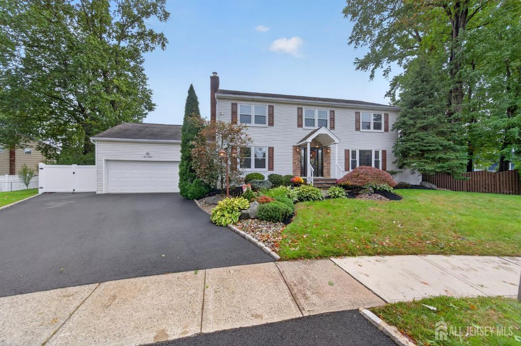 416 Vail Court, South Plainfield, NJ 07080