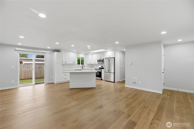 1303 Beach Avenue, Marysville, WA 98270