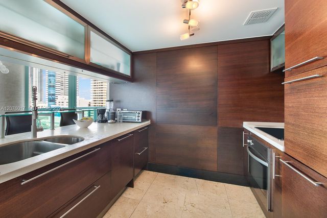 6000 Indian Creek Drive 12B, Miami Beach, FL 33140