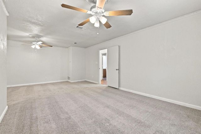 117 Leslie Street, Bonham, TX 75418