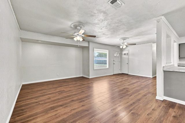 117 Leslie Street, Bonham, TX 75418