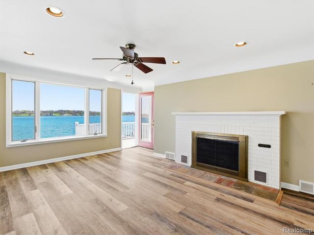 1265 River Road, Saint Clair, MI 48079