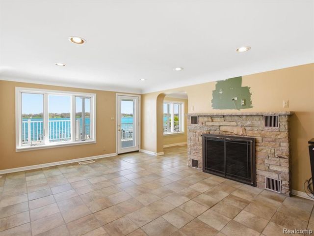 1265 River Road, Saint Clair, MI 48079