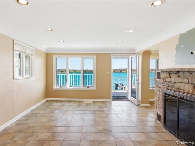 1265 River Road, Saint Clair, MI 48079