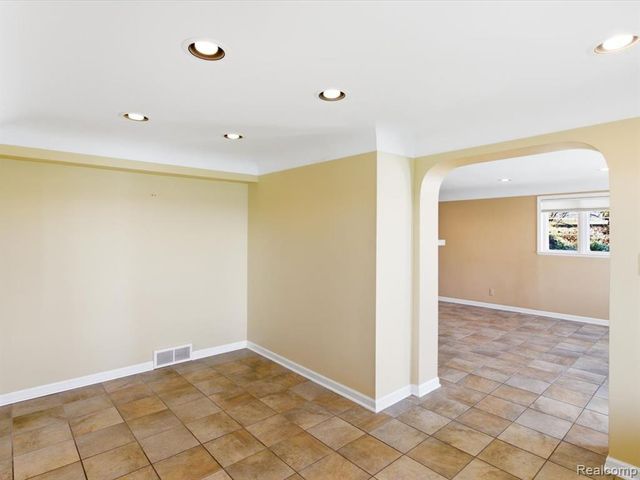 1265 River Road, Saint Clair, MI 48079
