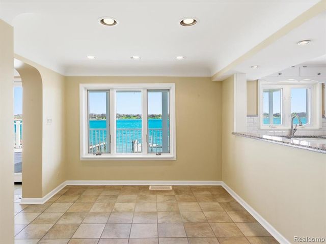 1265 River Road, Saint Clair, MI 48079