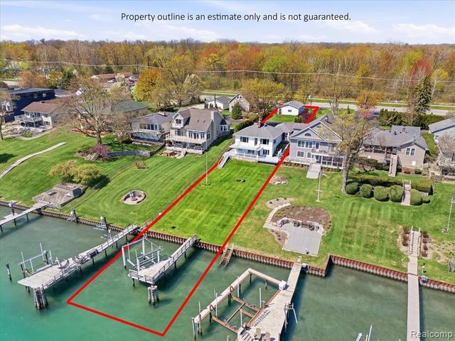 1265 River Road, Saint Clair, MI 48079