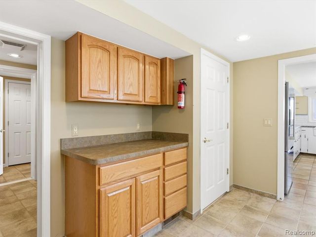1265 River Road, Saint Clair, MI 48079