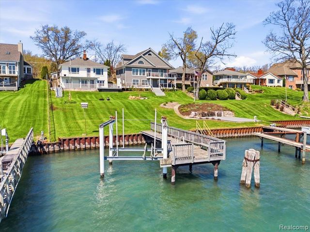 1265 River Road, Saint Clair, MI 48079