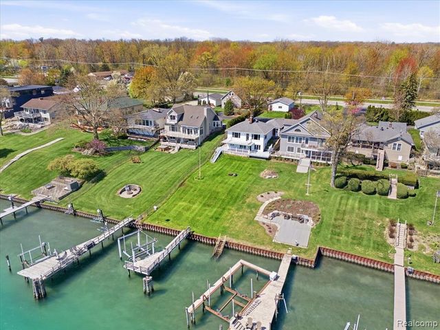 1265 River Road, Saint Clair, MI 48079