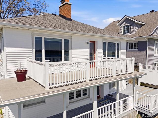 1265 River Road, Saint Clair, MI 48079