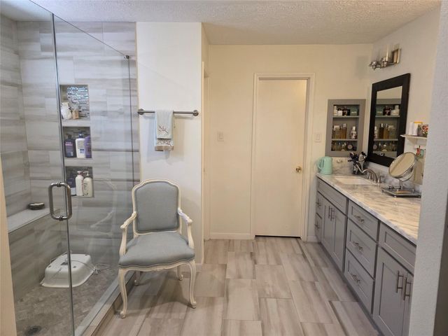 10727 Kitty Brook Drive, Houston, TX 77071