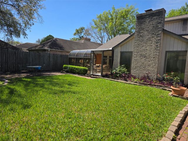 10727 Kitty Brook Drive, Houston, TX 77071