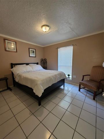 10727 Kitty Brook Drive, Houston, TX 77071